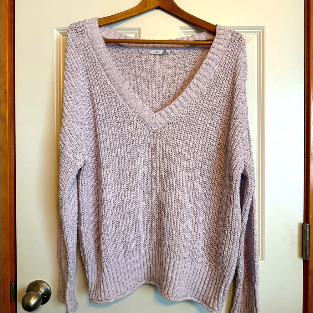 Light weight knit v-neck sweater